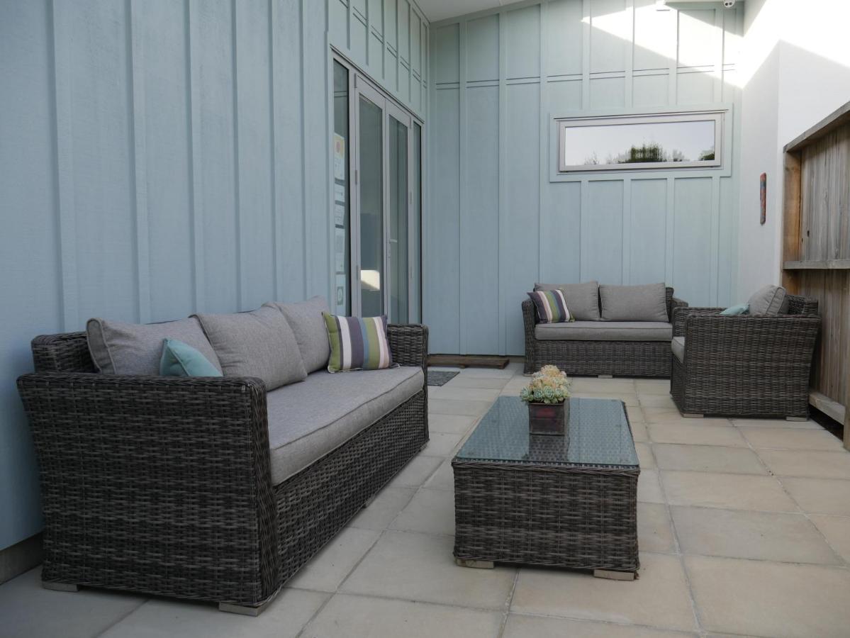 וואיקאנה Aston Road Villa Bed & Breakfast מראה חיצוני תמונה