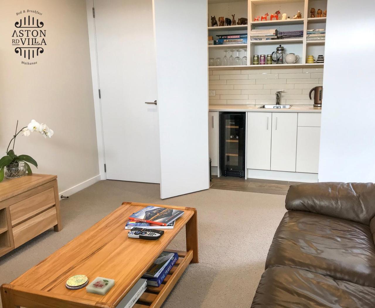 וואיקאנה Aston Road Villa Bed & Breakfast מראה חיצוני תמונה